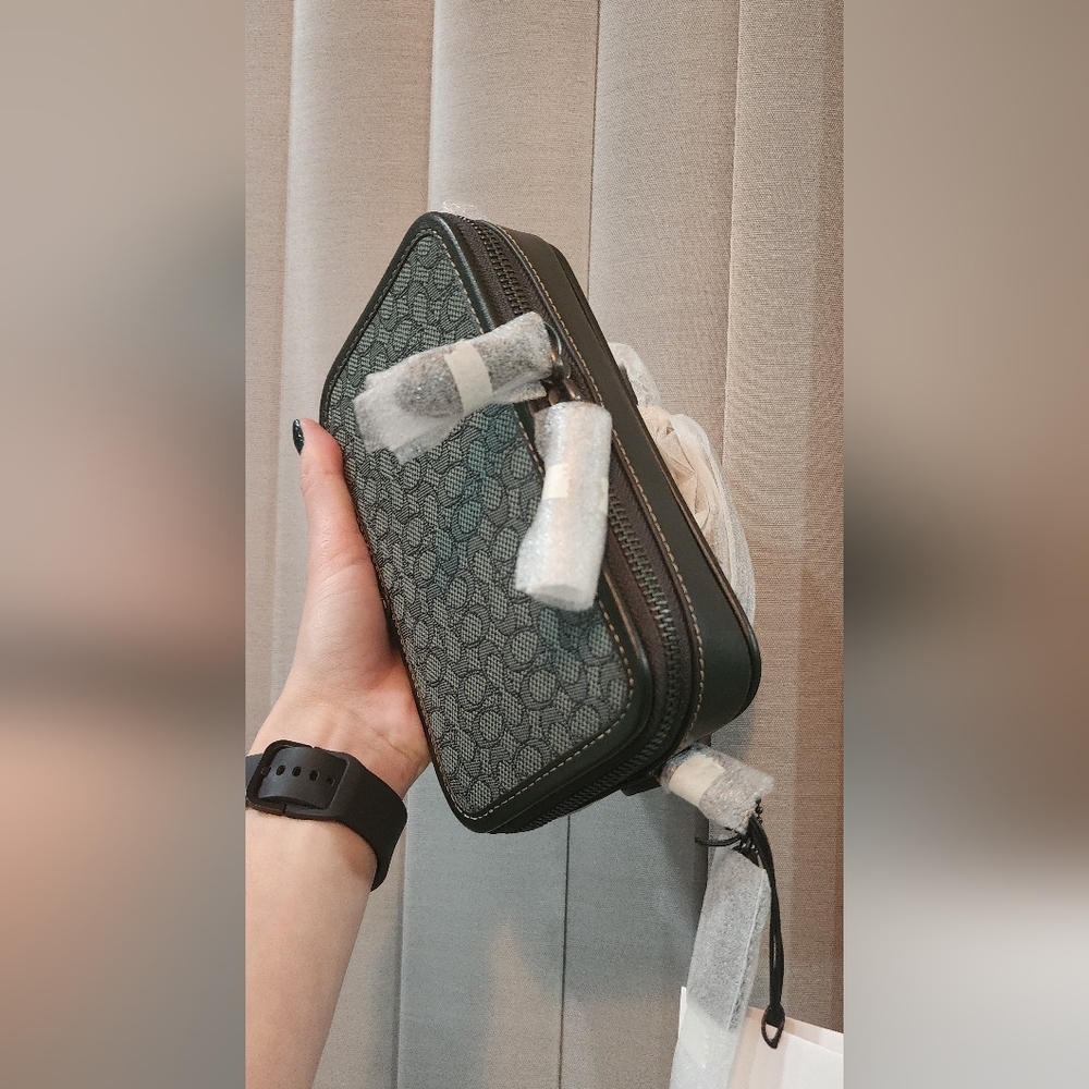 COACH Charter Slim Crossbody In Micro Signature Jacquard - Picture 10 of 12
